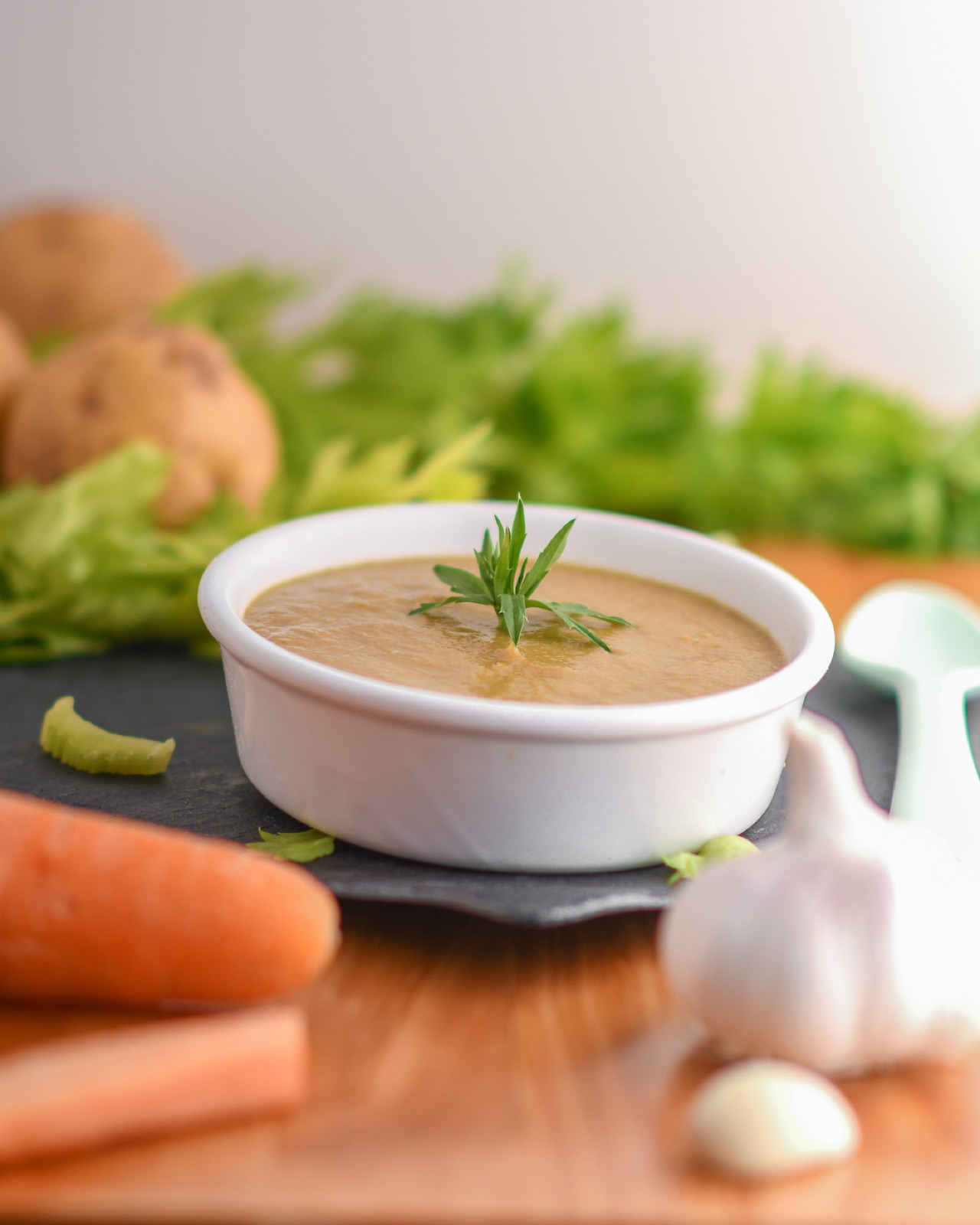 Sopa de Verduras con Carne servido